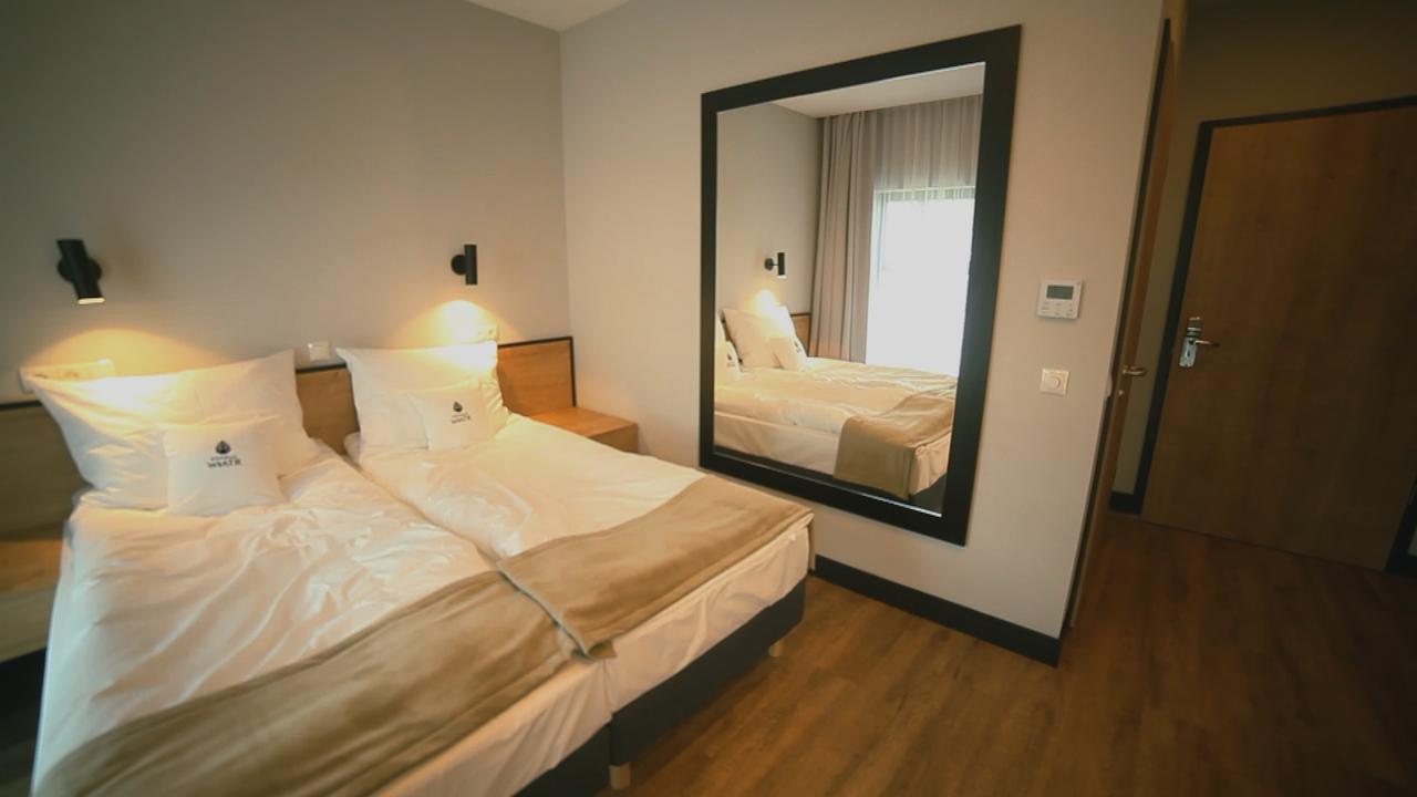 Hotel Browar Wiatr Uniejów Zimmer foto